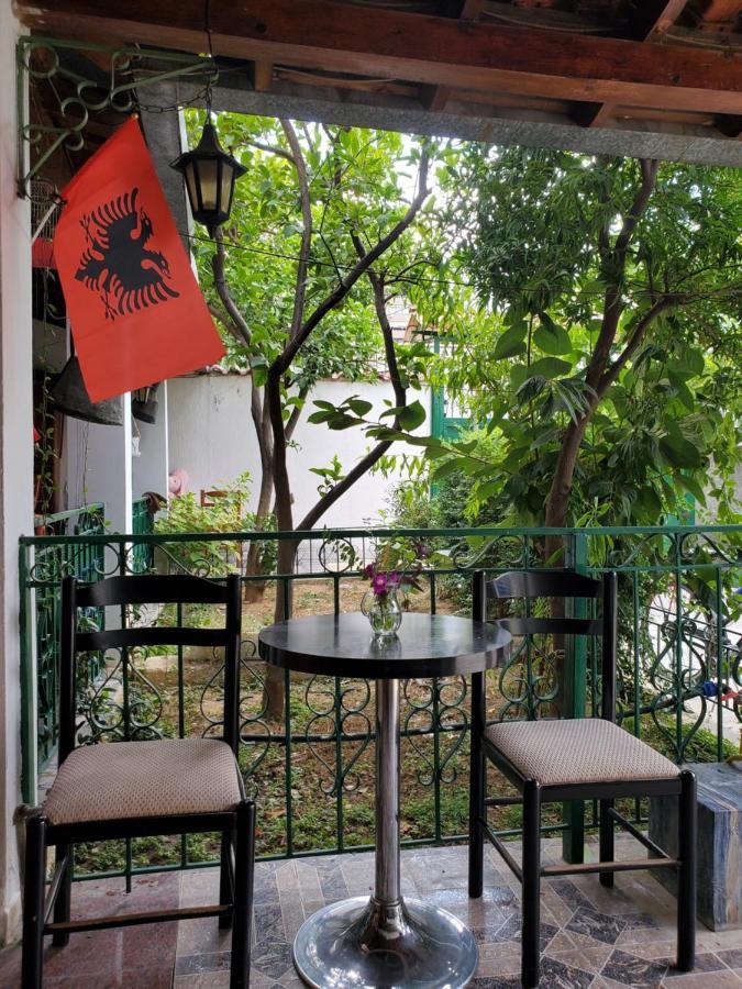 Unique Traditional House, Hosted By J&G Tirana Exterior photo